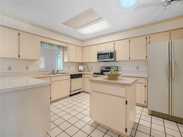 3118 PRAIRIE DUNES CIRCLE W, Lakeland, FL 33810