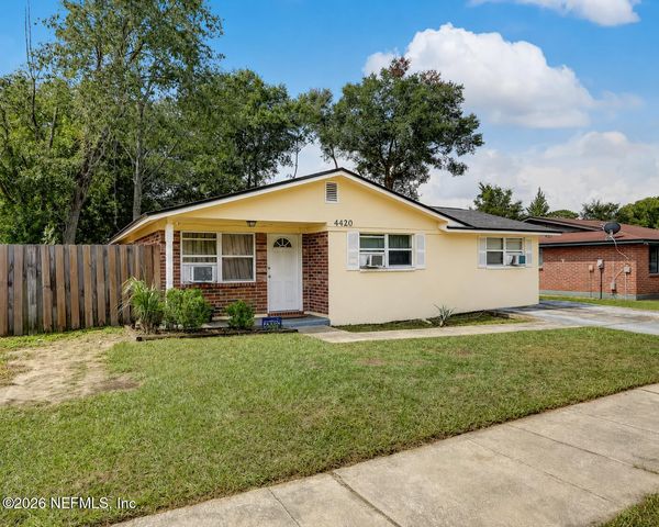 4420 SPOTTSWOOD Road N, Jacksonville, FL 32208