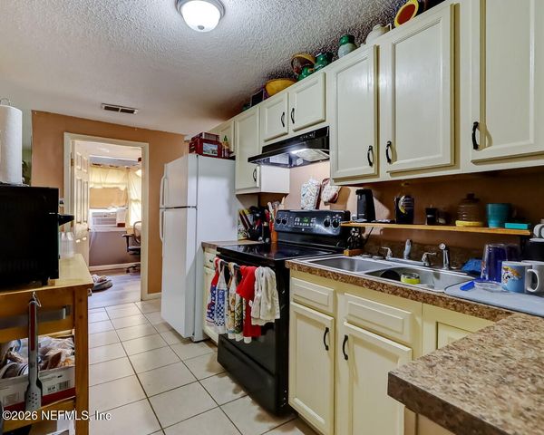 4420 SPOTTSWOOD Road N, Jacksonville, FL 32208