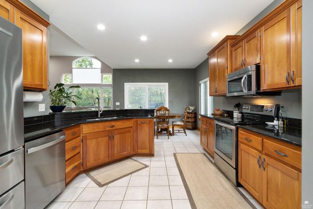 4320 Rebecca Lane, Wamego, KS 66547