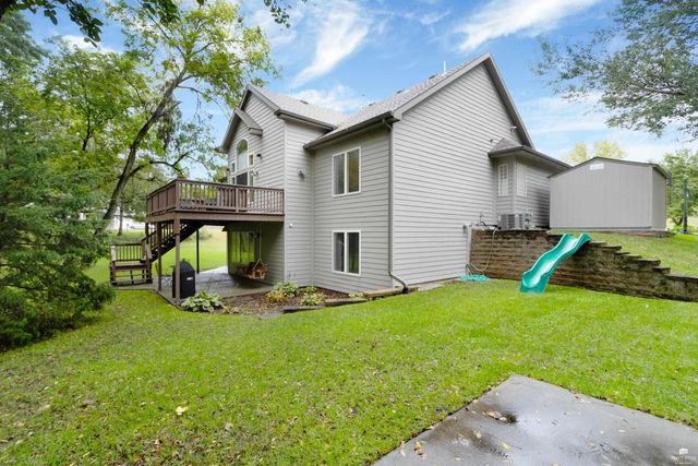 4320 Rebecca Lane, Wamego, KS 66547