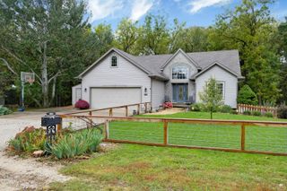 4320 Rebecca Lane, Wamego, KS 66547