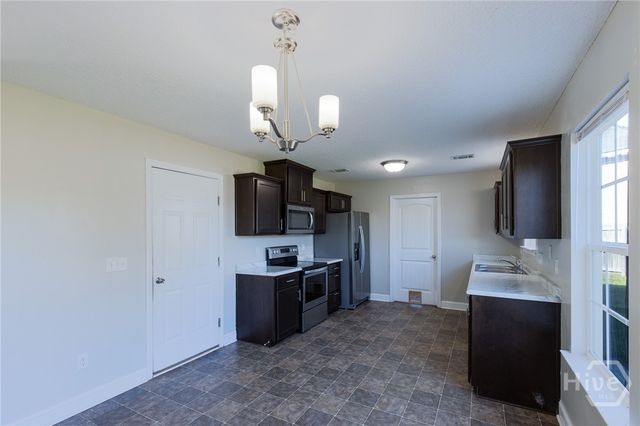 644 Piedmont Avenue, Hinesville, GA 31313