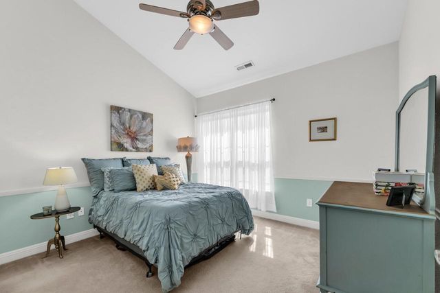 2515 Colonial Woods DRIVE, Oak Creek, WI 53154