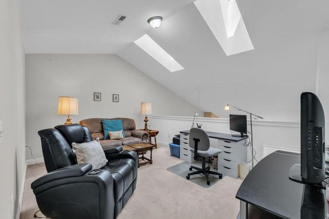 2515 Colonial Woods DRIVE, Oak Creek, WI 53154