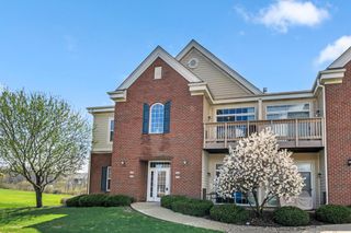 2515 Colonial Woods DRIVE, Oak Creek, WI 53154