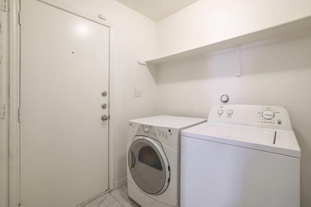 1019 Leeds Castle WALK, Georgetown, TX 78626