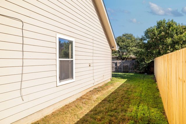 1019 Leeds Castle WALK, Georgetown, TX 78626