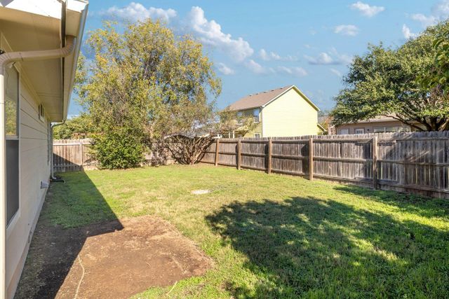 1019 Leeds Castle WALK, Georgetown, TX 78626