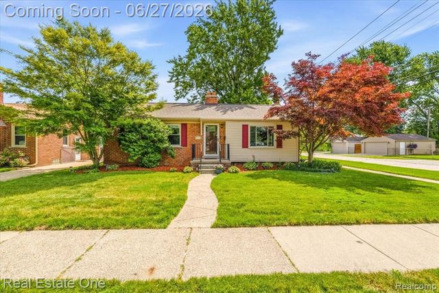 9900 Brookfield Street, Livonia, MI 48150