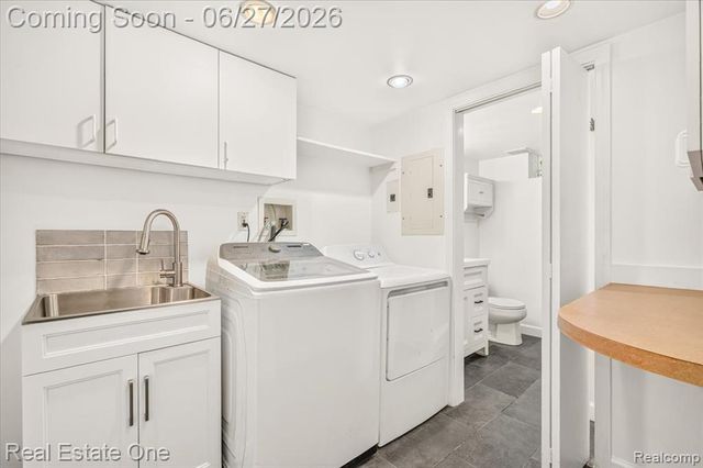 9900 Brookfield Street, Livonia, MI 48150