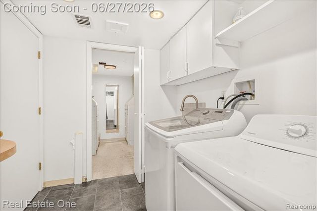 9900 Brookfield Street, Livonia, MI 48150