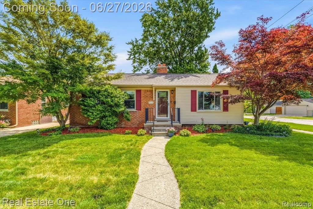 9900 Brookfield Street, Livonia, MI 48150