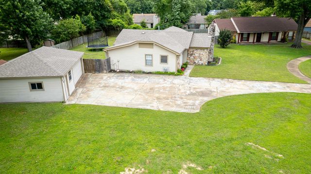 6710 BROWNBARK CV, Memphis, TN 38115