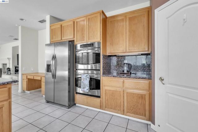 2076 Catalpa Way, Antioch, CA 94509