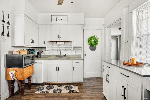 116 W 10Th Street, Mishawaka, IN 46544