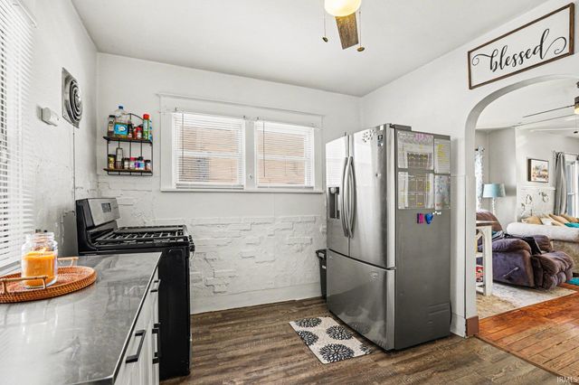 116 W 10Th Street, Mishawaka, IN 46544