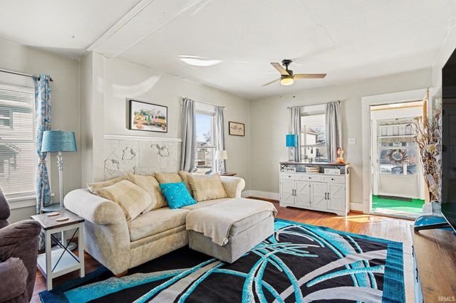 116 W 10Th Street, Mishawaka, IN 46544