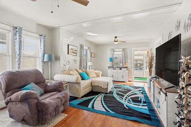 116 W 10Th Street, Mishawaka, IN 46544