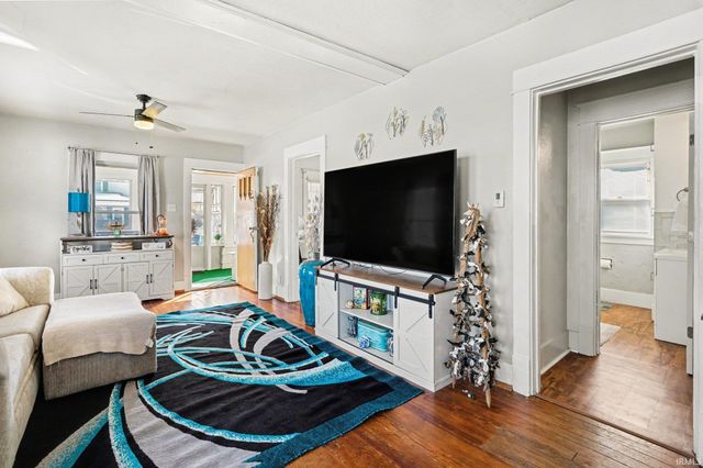 116 W 10Th Street, Mishawaka, IN 46544