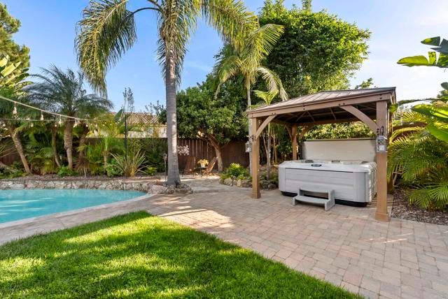 6430 LA VANCO CT, Carlsbad, CA 92009