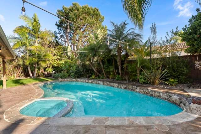 6430 LA VANCO CT, Carlsbad, CA 92009