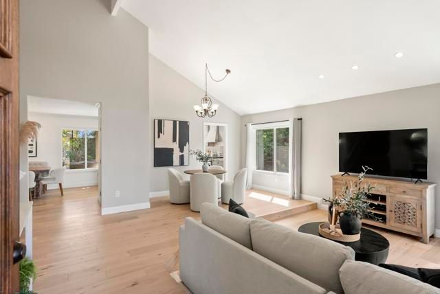 6430 LA VANCO CT, Carlsbad, CA 92009