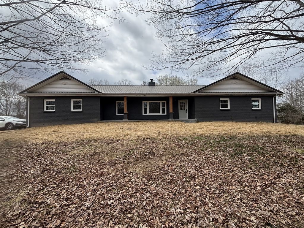 4840 Tarsus Rd, Palmyra, TN 37142