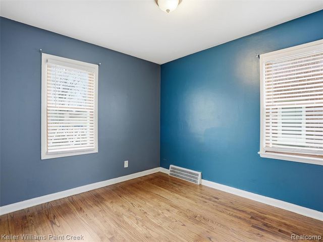 19276 Dalby, Redford, MI 48240