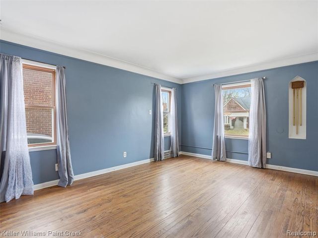 19276 Dalby, Redford, MI 48240