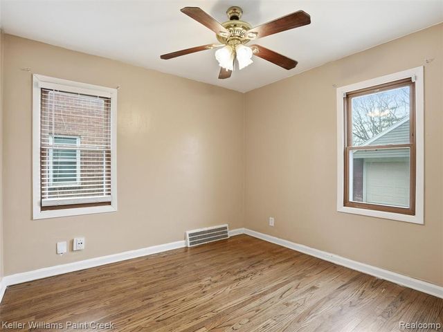 19276 Dalby, Redford, MI 48240