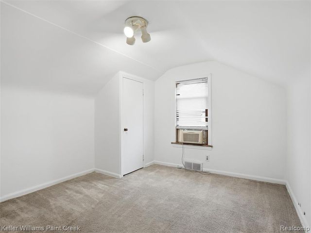 19276 Dalby, Redford, MI 48240