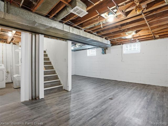 19276 Dalby, Redford, MI 48240