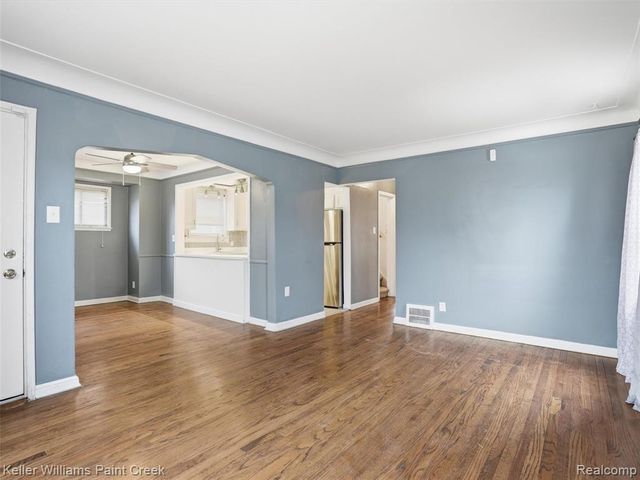 19276 Dalby, Redford, MI 48240