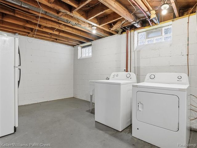 19276 Dalby, Redford, MI 48240