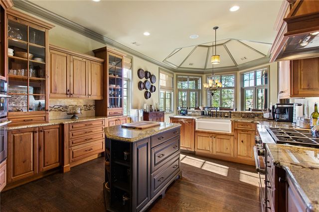 224 Palmer Way, Sunset, SC 29685