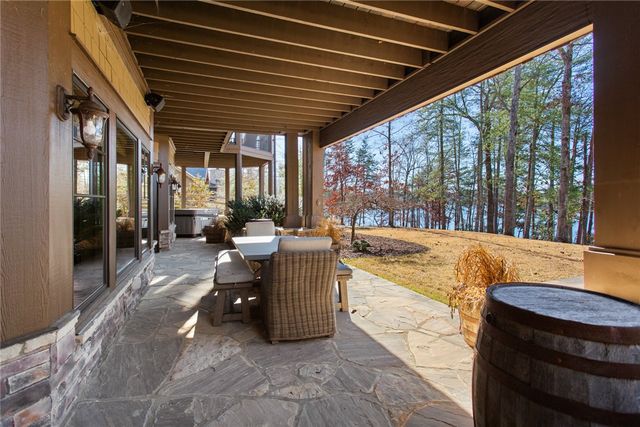 224 Palmer Way, Sunset, SC 29685