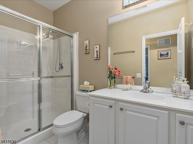 515 Crossfields Ln, Franklin Twp., NJ 08873