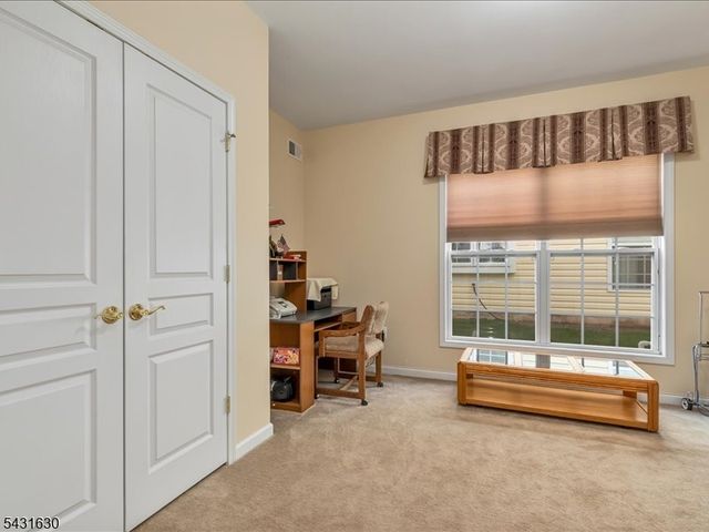 515 Crossfields Ln, Franklin Twp., NJ 08873