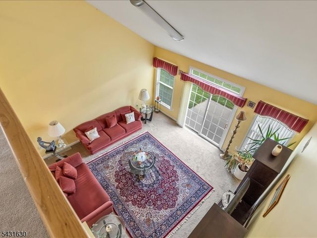 515 Crossfields Ln, Franklin Twp., NJ 08873