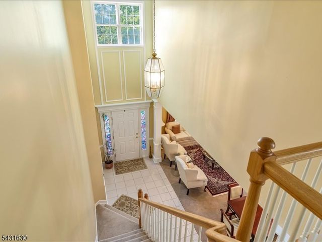 515 Crossfields Ln, Franklin Twp., NJ 08873