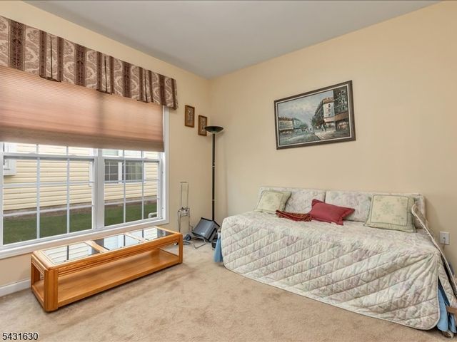 515 Crossfields Ln, Franklin Twp., NJ 08873