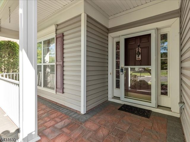 515 Crossfields Ln, Franklin Twp., NJ 08873