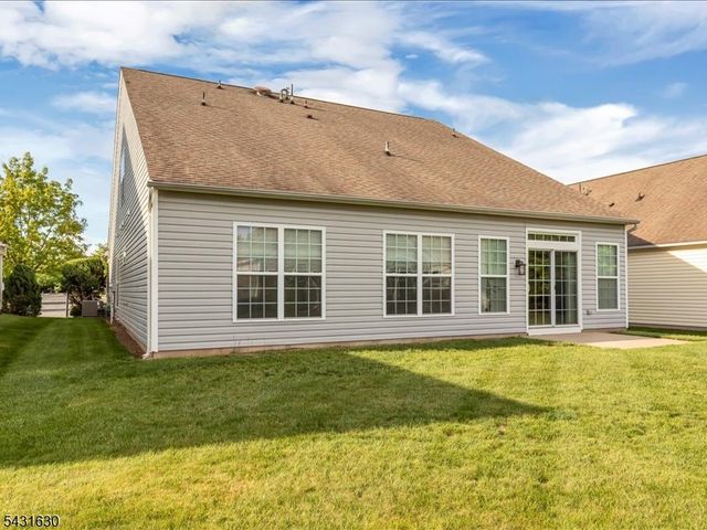 515 Crossfields Ln, Franklin Twp., NJ 08873