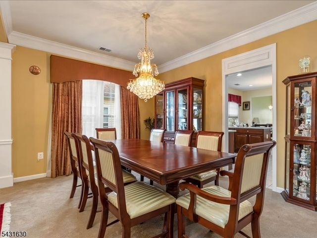515 Crossfields Ln, Franklin Twp., NJ 08873