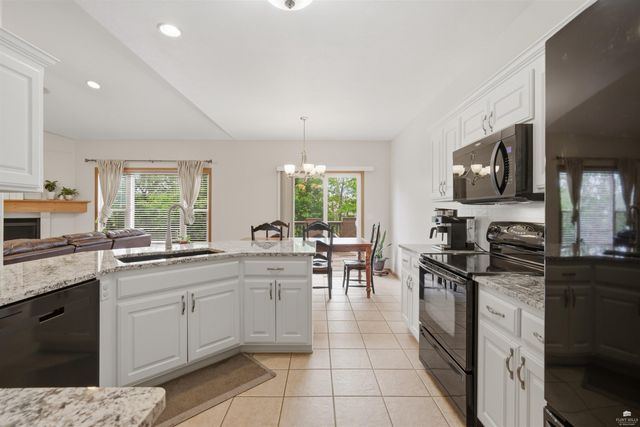 512 Harland Drive, Manhattan, KS 66503