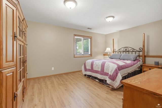 512 Harland Drive, Manhattan, KS 66503