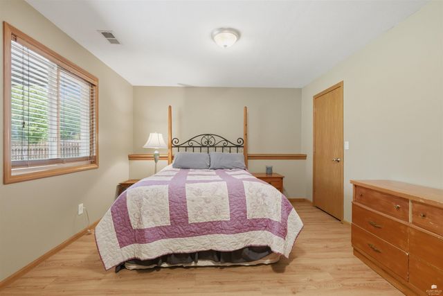 512 Harland Drive, Manhattan, KS 66503