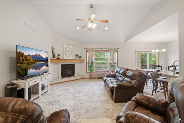 512 Harland Drive, Manhattan, KS 66503