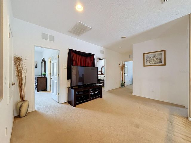 11352 OYSTER BAY CIR, New Port Richey, FL 34654